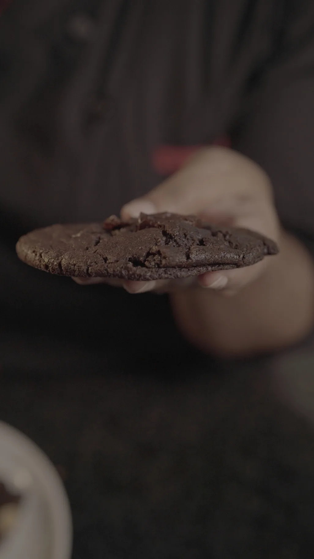 Flat, thin cookie